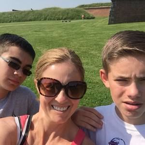 Meet your Posher, Lori